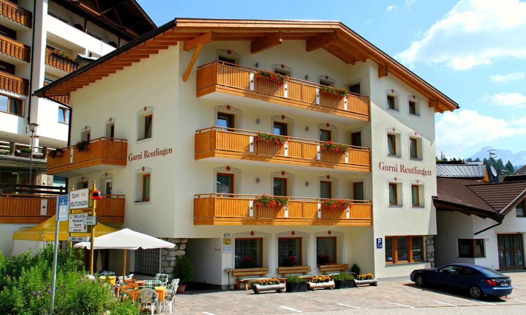 Garni Reutlingen Hotel Colfosco Exterior photo